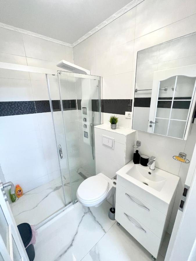 The Loft Apartment Bucharest Exterior photo